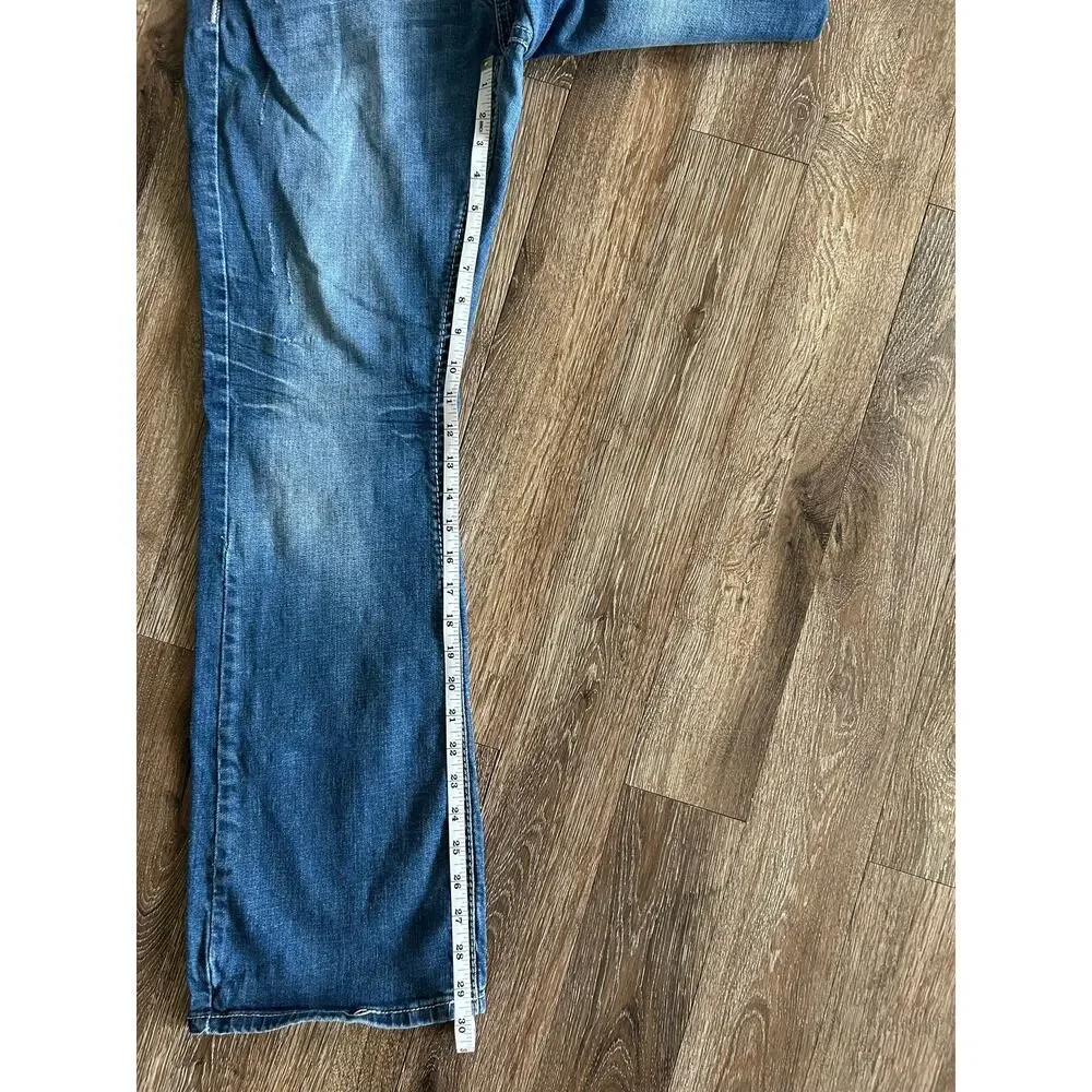 Rock revival inspired Premier Rue21 Women’s Bootcut Jeans Embellished   13/14 R​